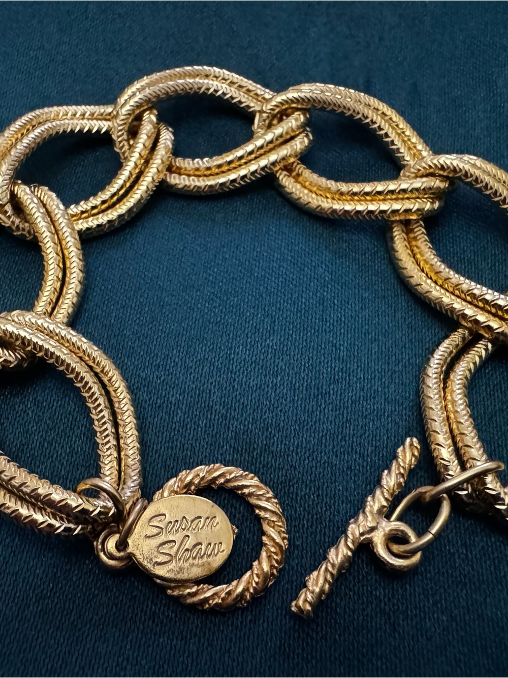 Vintage Susan Shaw Gold Tone Link Bracelet